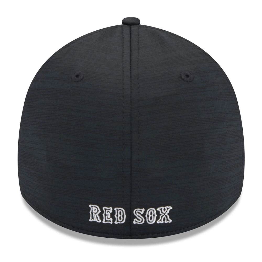 Men's New Era  Black Boston Red Sox 2024 Clubhouse 39THIRTY Flex Fit Hat