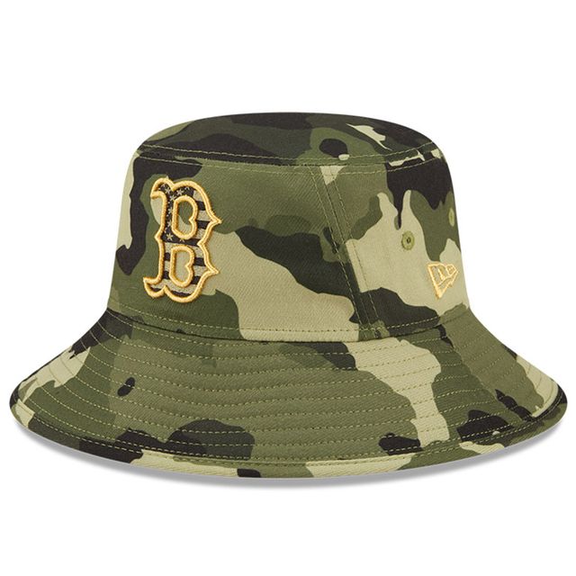 NWE REDSOX CAMO MLB NWE 2022 SEAU DE JOUR DES FORCES ARMÉES HATMNBUC