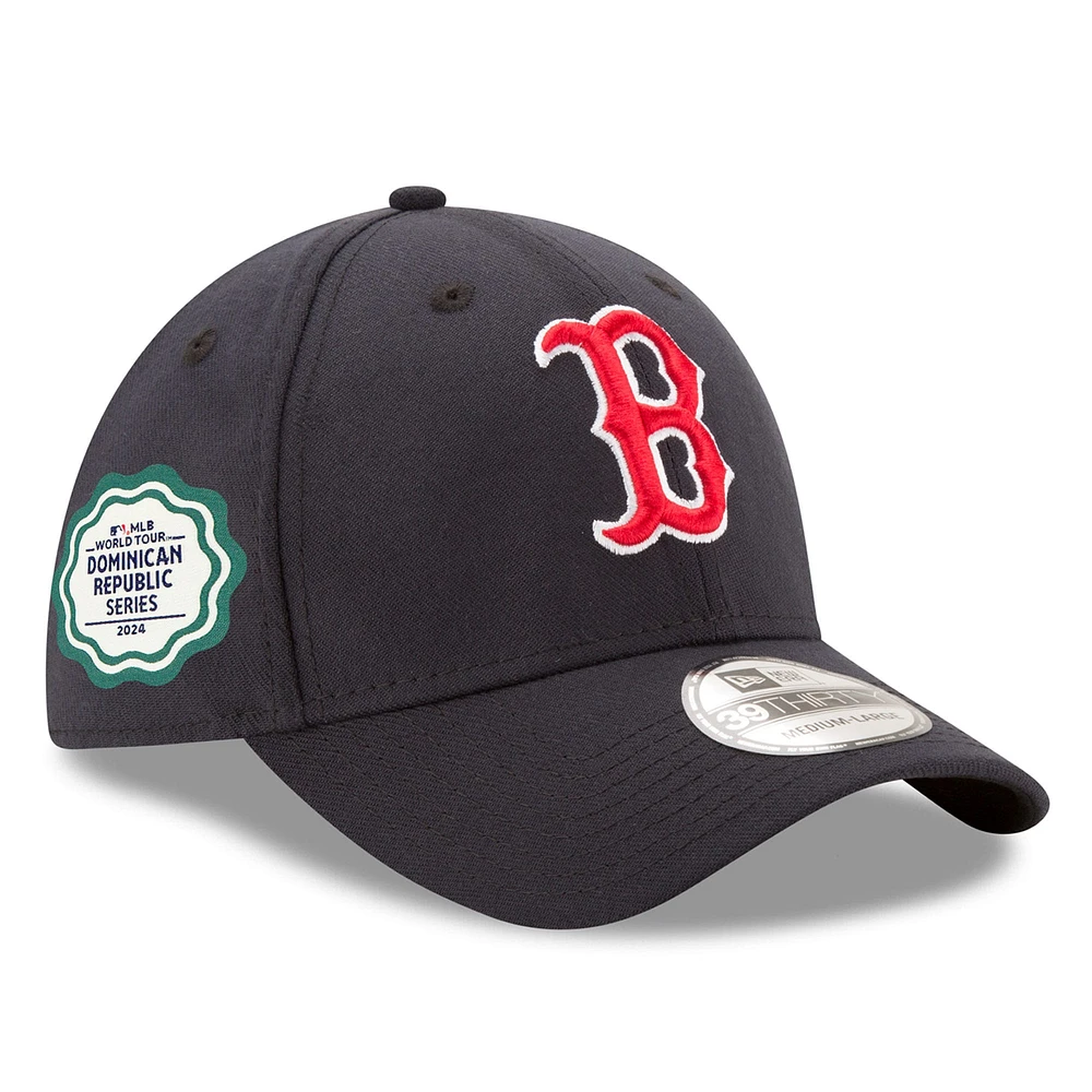 Casquette flexible 39THIRTY New Era pour hommes, bleu marine, Boston Red Sox, MLB World Tour 2024 : République Dominicaine