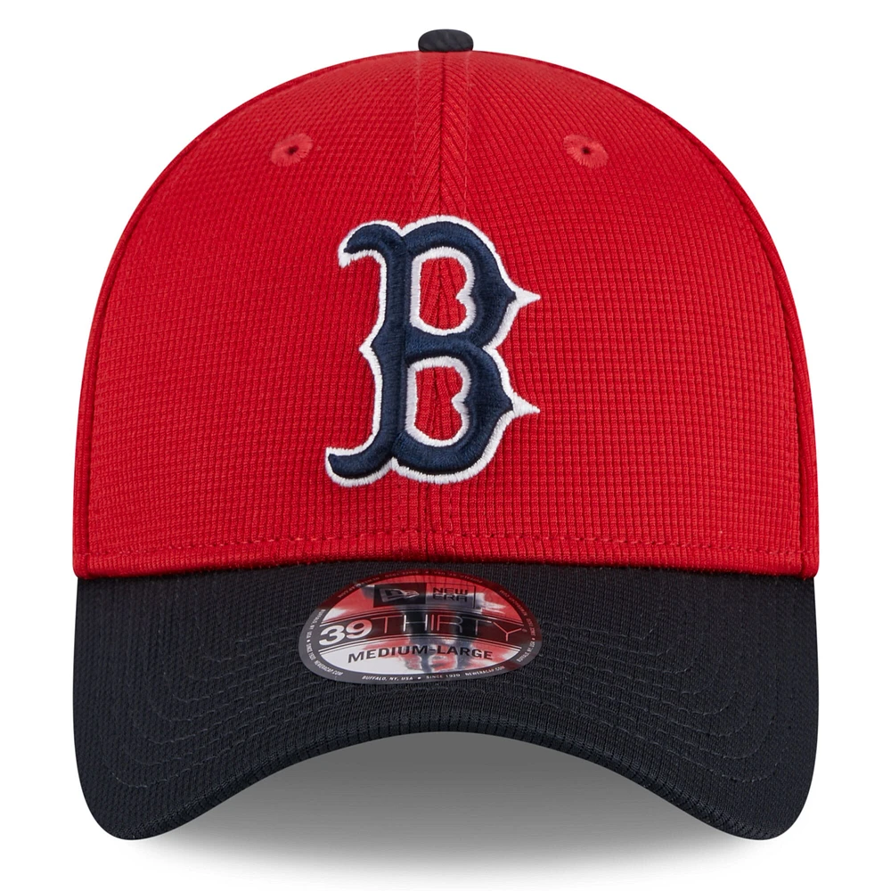 Casquette flexible 39THIRTY d'entraînement au bâton New Era des Red Sox de Boston 2024 pour hommes, rouge