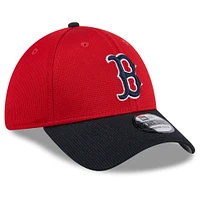 Casquette flexible 39THIRTY d'entraînement au bâton New Era des Red Sox de Boston 2024 pour hommes, rouge