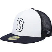 Casquette ajustée 59FIFTY pour entraînement au bâton sur le terrain des Boston Red Sox 2023 New Era homme, blanc/bleu marine