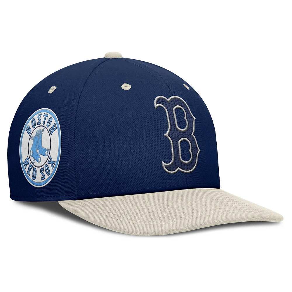 Men's Nike Navy/Cream Boston Red Sox Pro Performance Snapback Hat