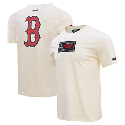 T-shirt avec badge de membre du club des Red Sox Boston Pro Standard crème pour hommes