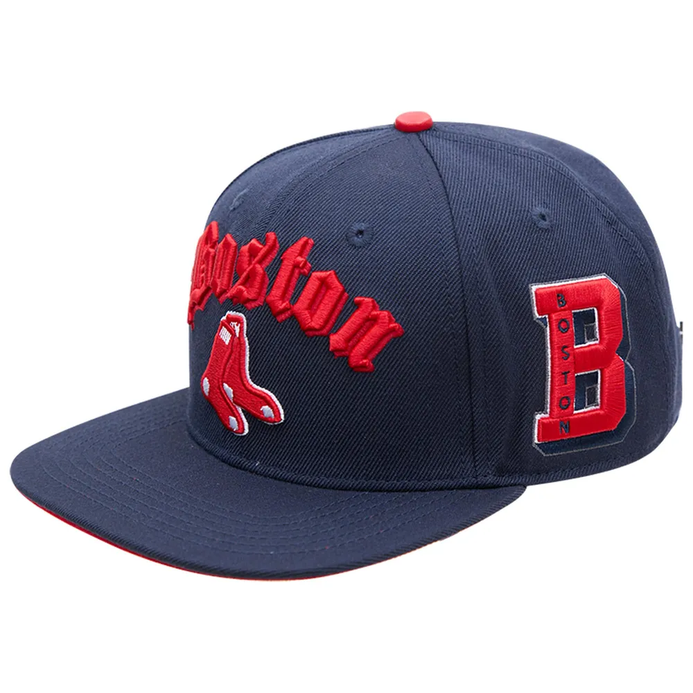 Lids Boston Red Sox Pro Standard 2018 World Series Old English Snapback Hat  - Navy