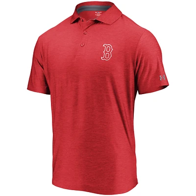 Polo de performance Under Armour rouge Boston Red Sox Playoff Outline pour homme sur la poitrine gauche