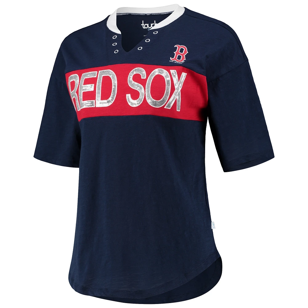 T-shirt à col cranté Boston Red Sox Touch bleu marine/rouge pour femme