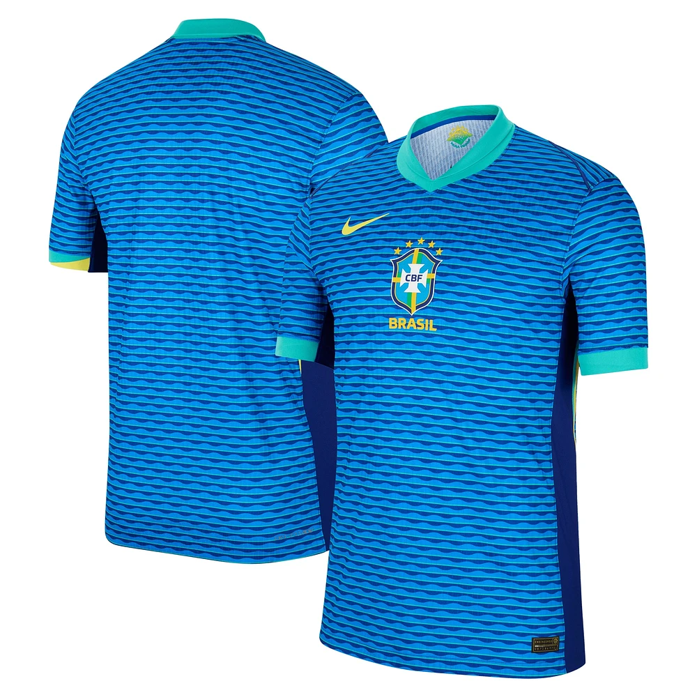 Maillot authentique de match extérieur l'équipe nationale du Brésil 2024 Nike bleu pour homme