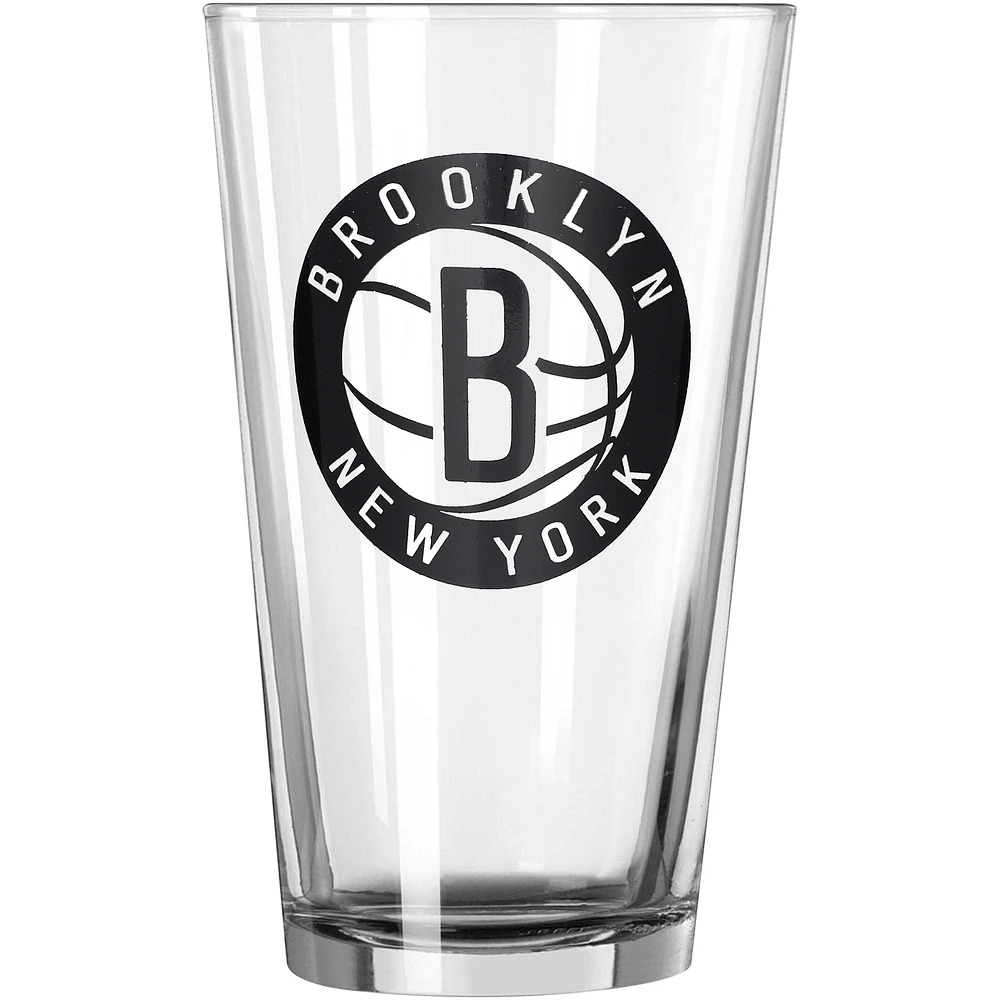 Filets de Brooklyn 16 oz. Verre à pinte Team Wordmark Game Day