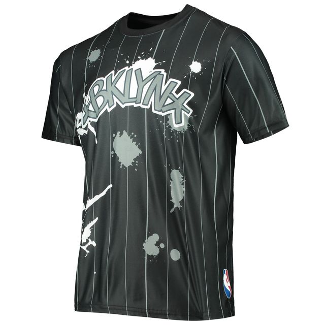 T-shirt FISLL Brooklyn Nets à rayures et éclaboussures pour homme