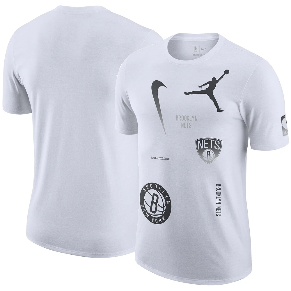 T-shirt Jordan Brand Brooklyn Nets Courtside Statement Edition Max90 pour homme, blanc