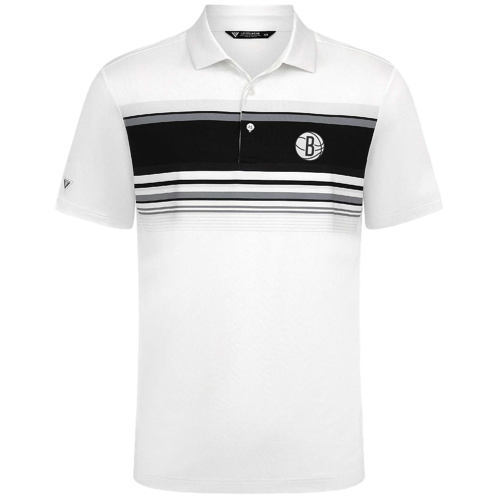 Polo blanc Onward des Brooklyn Nets pour homme Levelwear