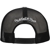 Men's Mitchell & Ness Black Brooklyn Nets Roper Trucker Snapback Hat