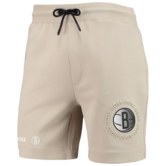 Short NBA x Hugo Boss Oatmeal Brooklyn Nets Slam pour homme