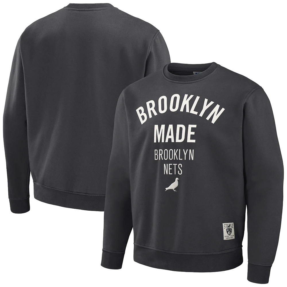 Sweat-shirt en peluche pour hommes NBA x Staple anthracite Brooklyn Nets Pigeon Plush