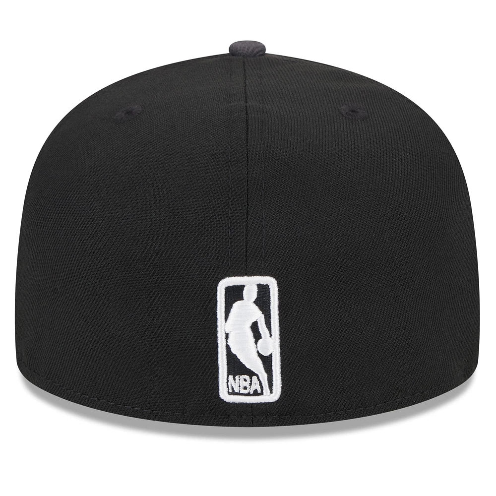 Casquette ajustée noire Brooklyn Nets Rally Drive Checkerboard 59FIFTY Crown New Era pour homme