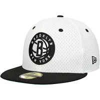 Casquette ajustée New Era Brooklyn Nets Throwback 2Tone 59FIFTY pour hommes, blanc/noir