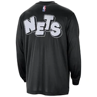 T-shirt de tir à manches longues pour homme Nike noir Brooklyn Nets 2023/24 City Edition Authentique Performance d'avant-match