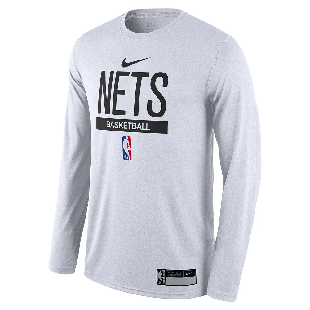 T-shirt à manches longues Nike Brooklyn Nets 2022/23 Legend On-Court Practice Performance pour homme - Blanc