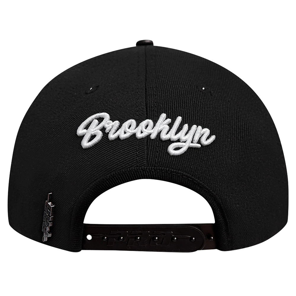 Men's Pro Standard Black Brooklyn Nets Paint the City Pinch Front Snapback Hat