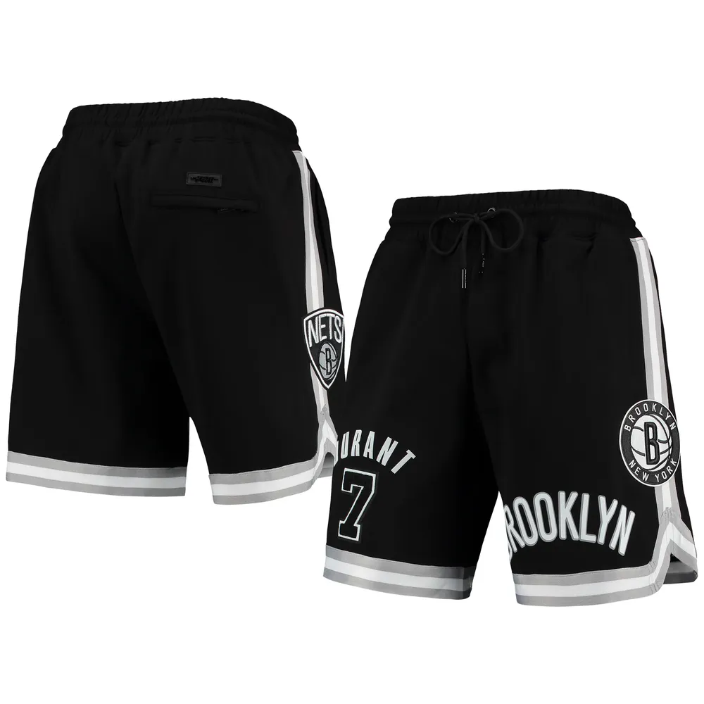 Men's New York Knicks Pro Standard White Team Shorts