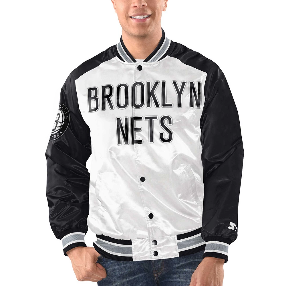 Veste universitaire à bouton-pression en satin Renegade Brooklyn Nets Starter blanc/noir pour hommes