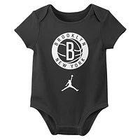 Ensemble de trois bodies Jordan Brand Brooklyn Nets Statement Edition pour nouveau-né et nourrisson