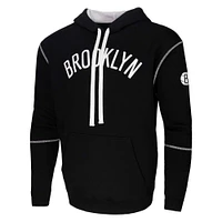 Sweat à capuche unisexe noir Stadium Essentials Brooklyn Nets Monument