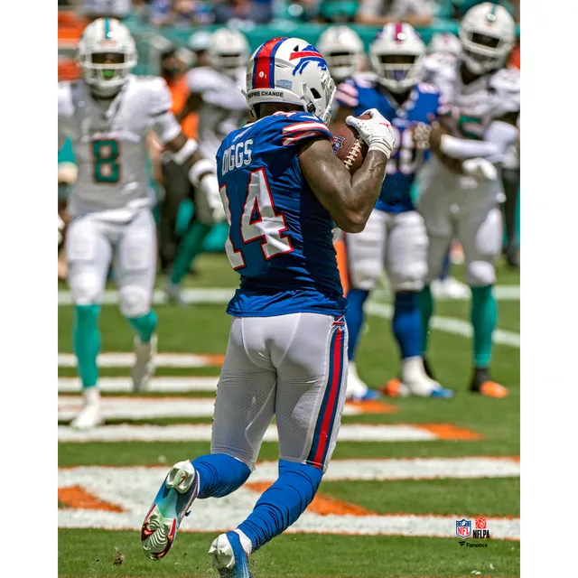 Lids Stefon Diggs Buffalo Bills Fanatics Authentic Autographed 11 x 14  Catch vs. Raiders Spotlight Photograph