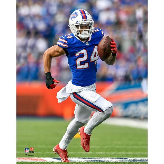 Buffalo Bills Cole Beasley Unsigned Carrying Ball Photograph