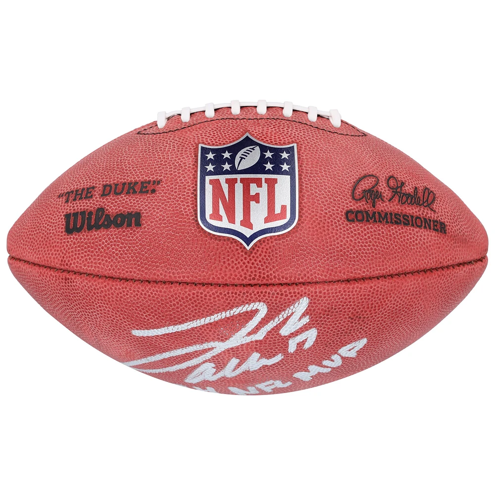 Ballon de football Wilson Duke dédicacé par Josh Allen, Buffalo Bills, en couleur, avec l'inscription « 24 NFL MVP »