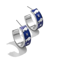 Boucles d'oreilles créoles en émail Buffalo Bills WEAR By Erin Andrews x BaubleBar