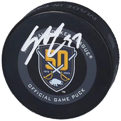 Casey Mittelstadt Buffalo Sabres Rondelle de jeu officielle dédicacée pour la saison du 50e anniversaire