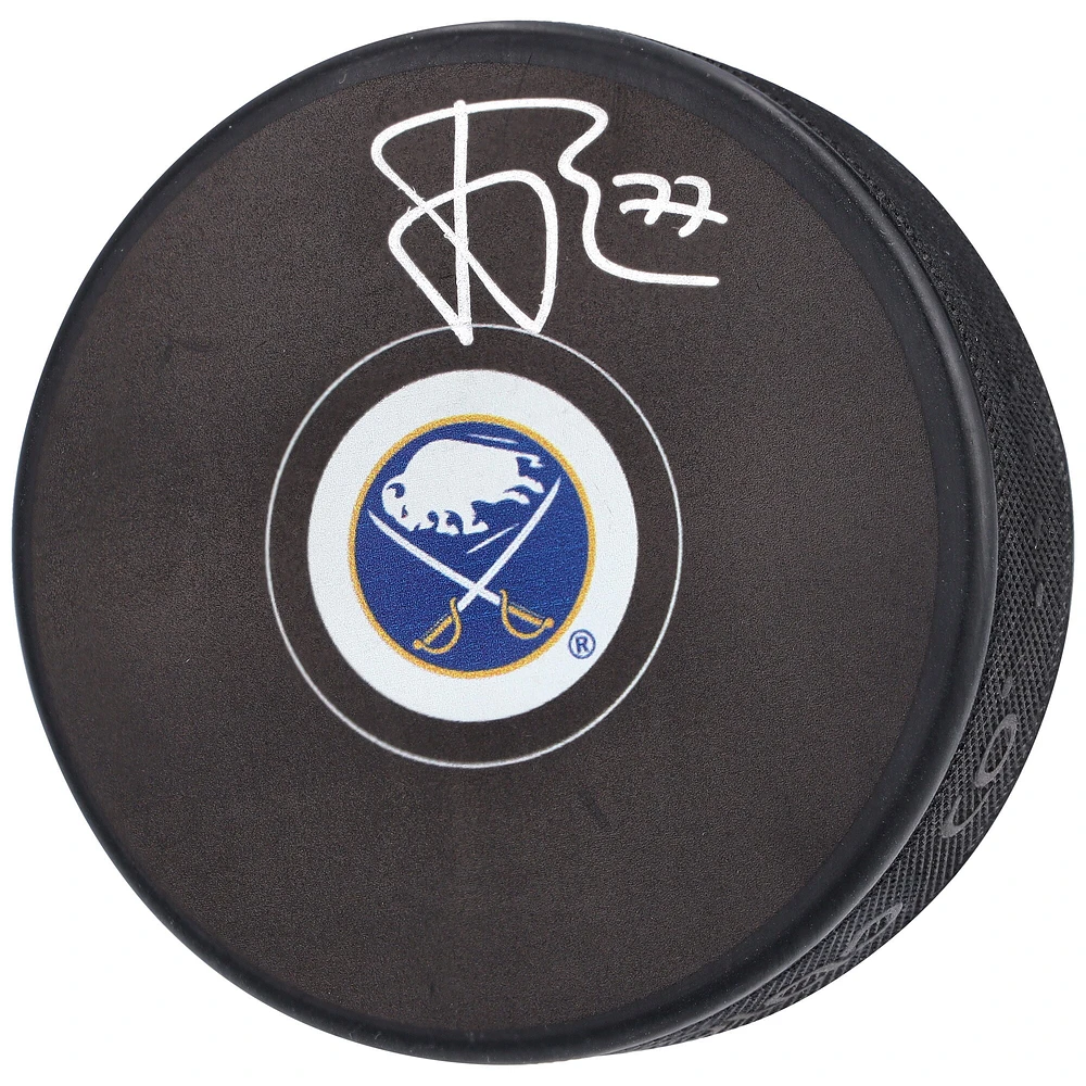 Rondelle de hockey autographiée par JJ Peterka des Sabres de Buffalo