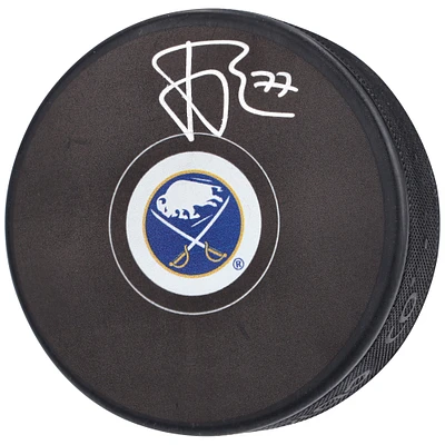 Rondelle de hockey autographiée par JJ Peterka des Sabres de Buffalo