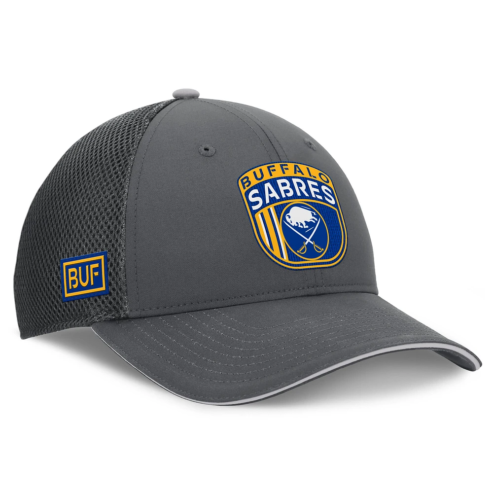 Casquette ajustable Fanatics Buffalo Sabres Authentic Pro Home Ice Trucker pour homme Gris