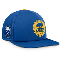 Casquette Snapback en mousse pour camionneur Fanatics Royal/Gold Buffalo Sabres Authentic Pro Hometown Rink pour homme