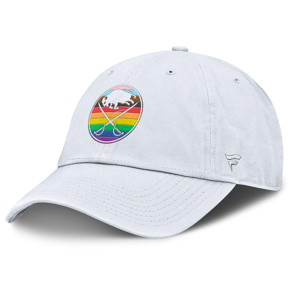 Casquette ajustable PRIDE pour hommes Fanatics White Buffalo Sabres