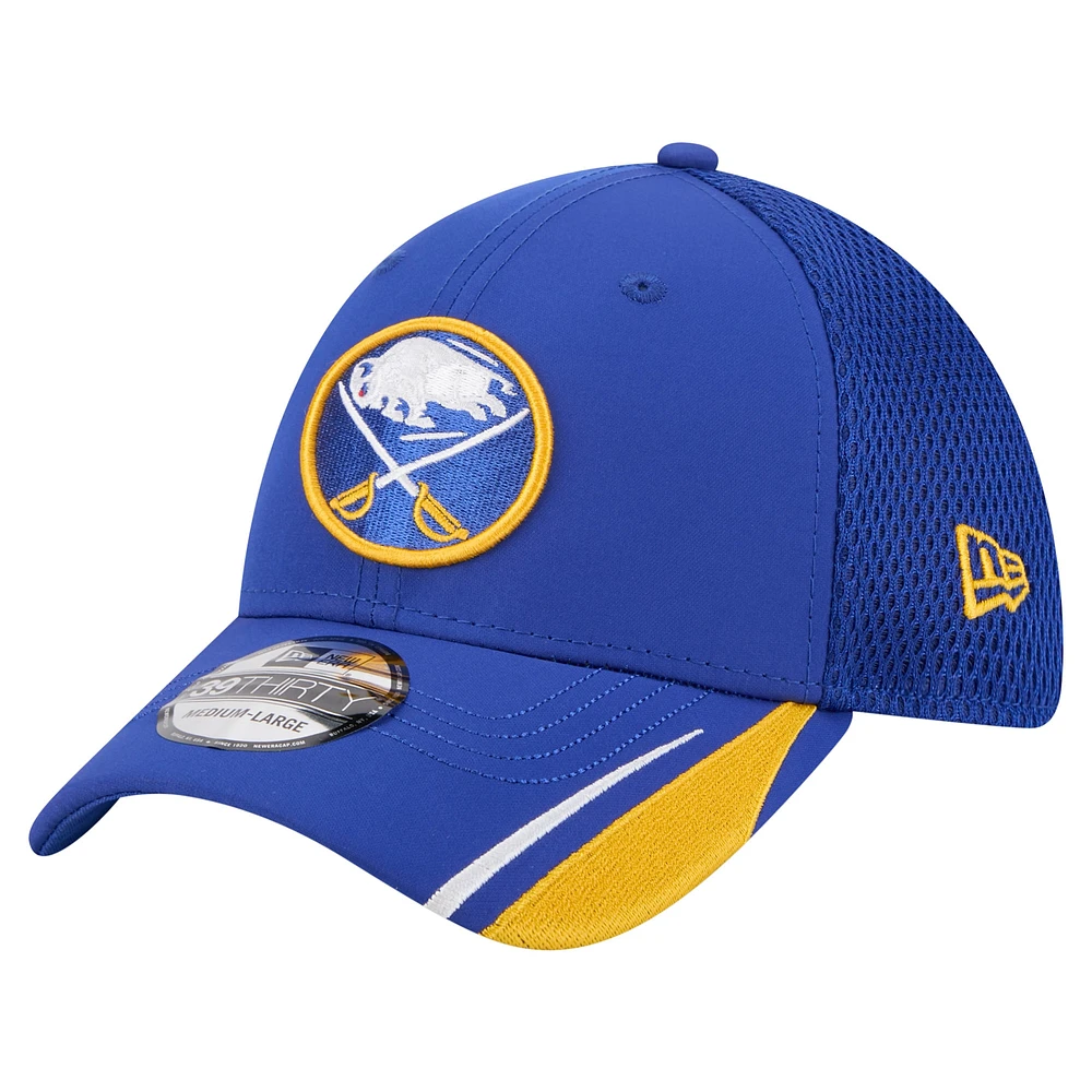 Casquette linéaire 39THIRTY Flex Royal Buffalo Sabres de New Era pour homme