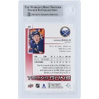 Carte de recrue authentifiée signée Rasmus Dahlin Buffalo Sabres 2018-19 Upper Deck Series 1 Young Guns Exclusives #201 #/100 Beckett Fanatics Witnessed