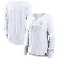 T-shirt à manches longues lacets pour femmes Fanatics White Buffalo Sabres Out