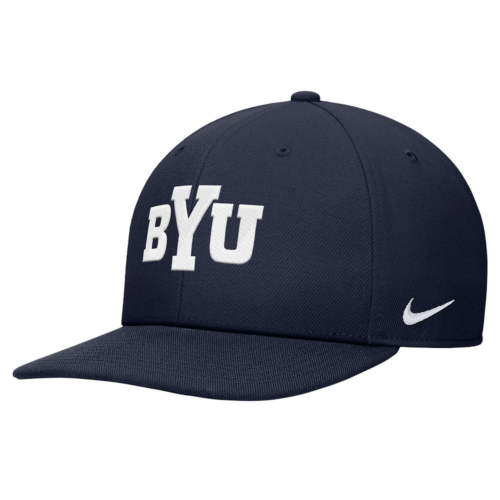 Casquette Nike bleu marine BYU Cougars Pro Snapback pour homme