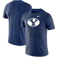 T-shirt Performance Nike BYU Cougars Team Logo Velocity Legend bleu marine pour homme