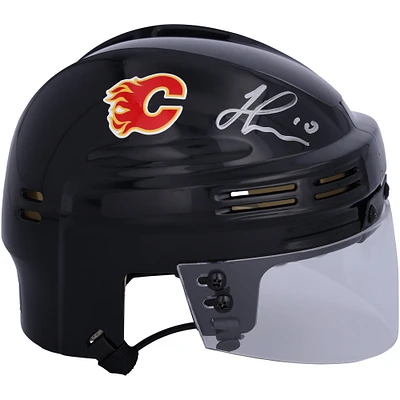 Casque mini noir autographié par Jonathan Huberdeau des Flames de Calgary
