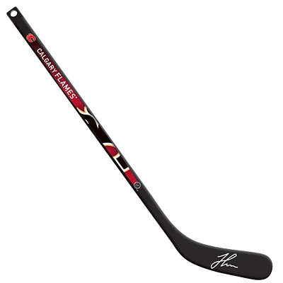Bâton de hockey composite miniature autographié par Jonathan Huberdeau des Flames de Calgary