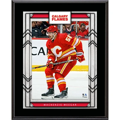 Plaque de joueur sublimée MacKenzie Weegar des Flames de Calgary 10,5" x 13"