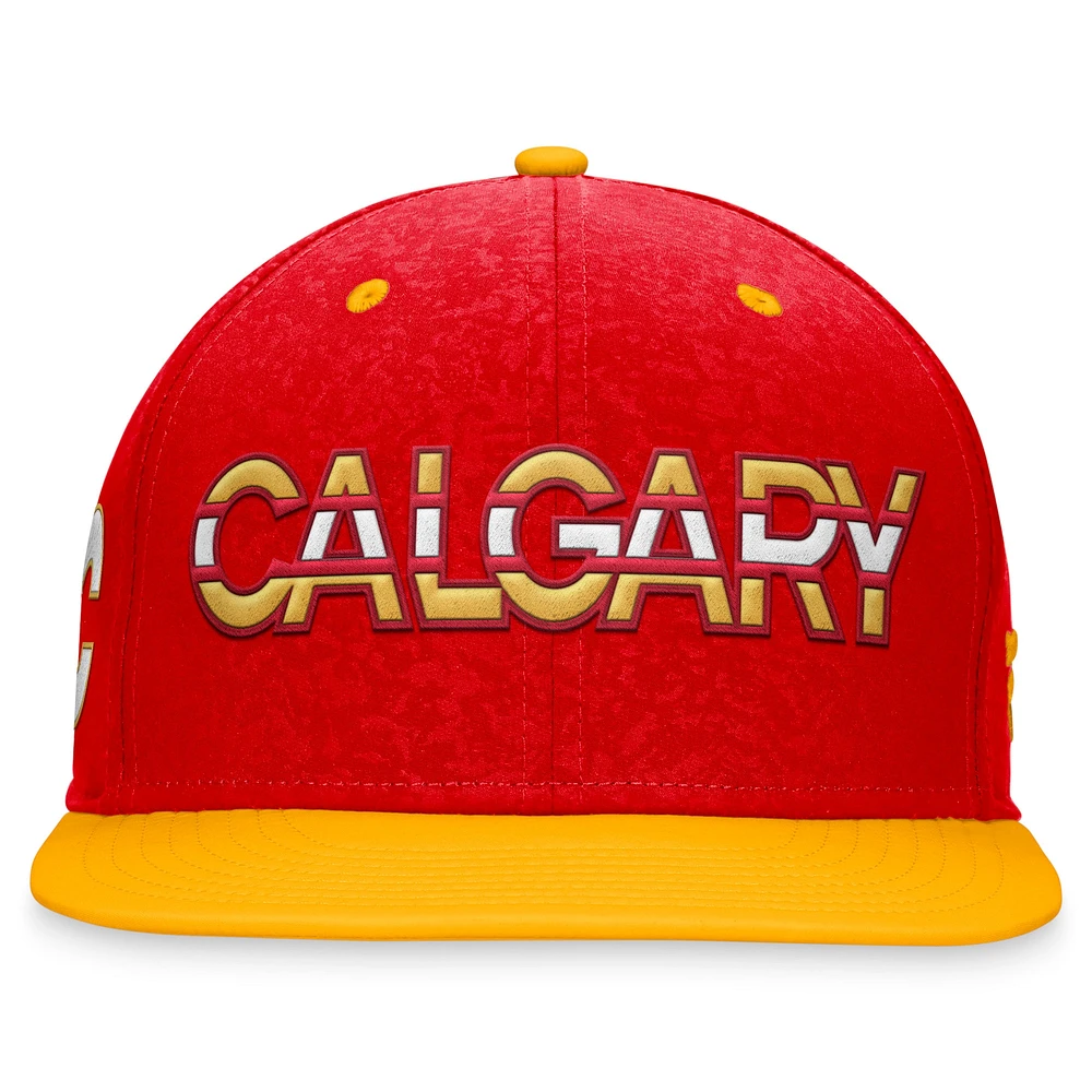 Casquette Snapback Authentic Pro City Fanatics rouge/jaune des Flames de Calgary pour hommes