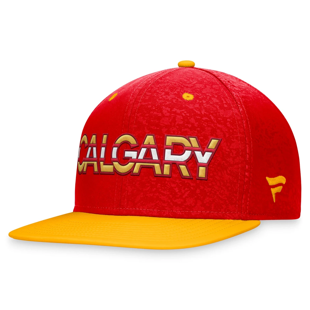 Casquette Snapback Authentic Pro City Fanatics rouge/jaune des Flames de Calgary pour hommes