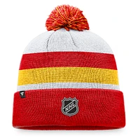 Bonnet en tricot à revers fondamental des Flames de Calgary Fanatics rouge/jaune pour hommes avec pompon