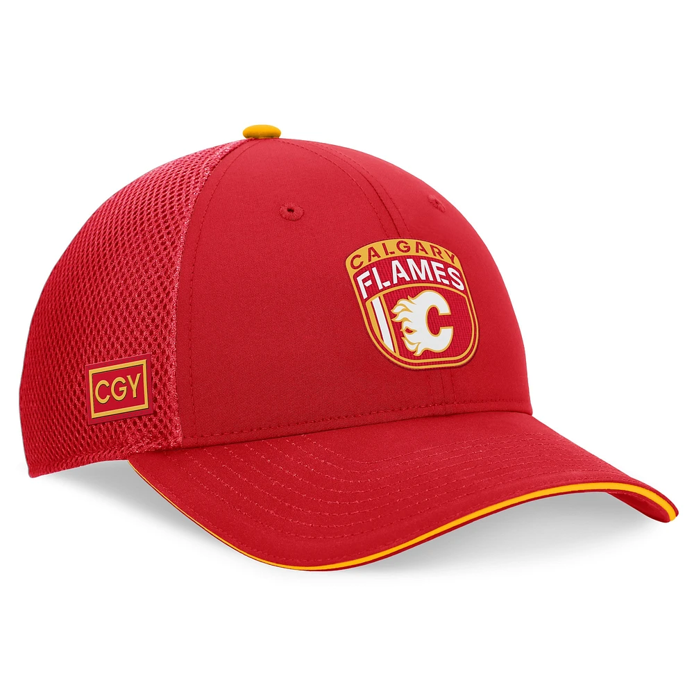 Casquette réglable de camionneur sur scène du repêchage de la LNH 2024 des Flames de Calgary fanatiques rouges pour hommes